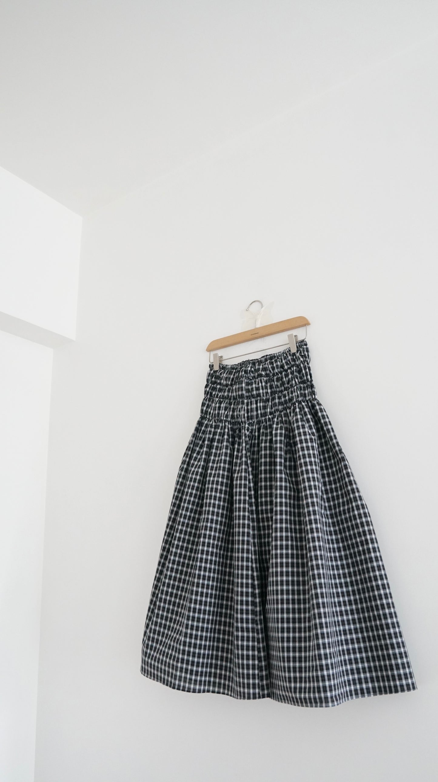 gathered check skirt in black (pre-order)