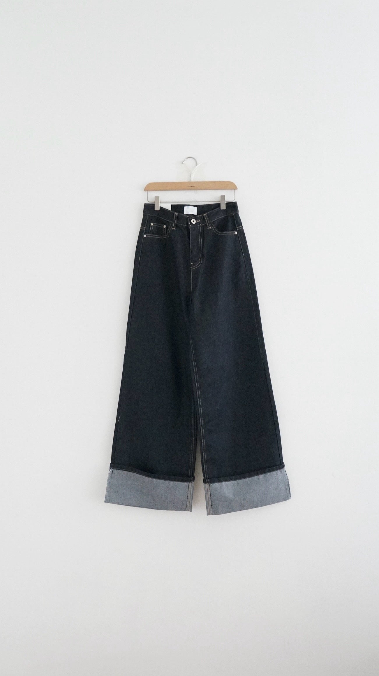non-fade straight denim pants (pre-order)
