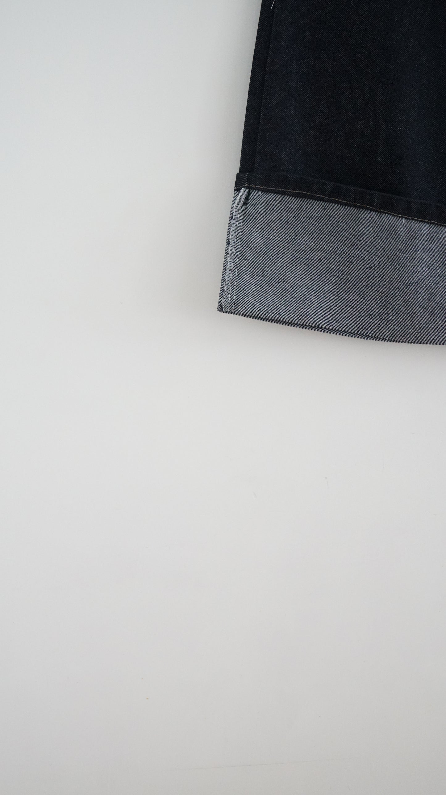 non-fade straight denim pants (pre-order)