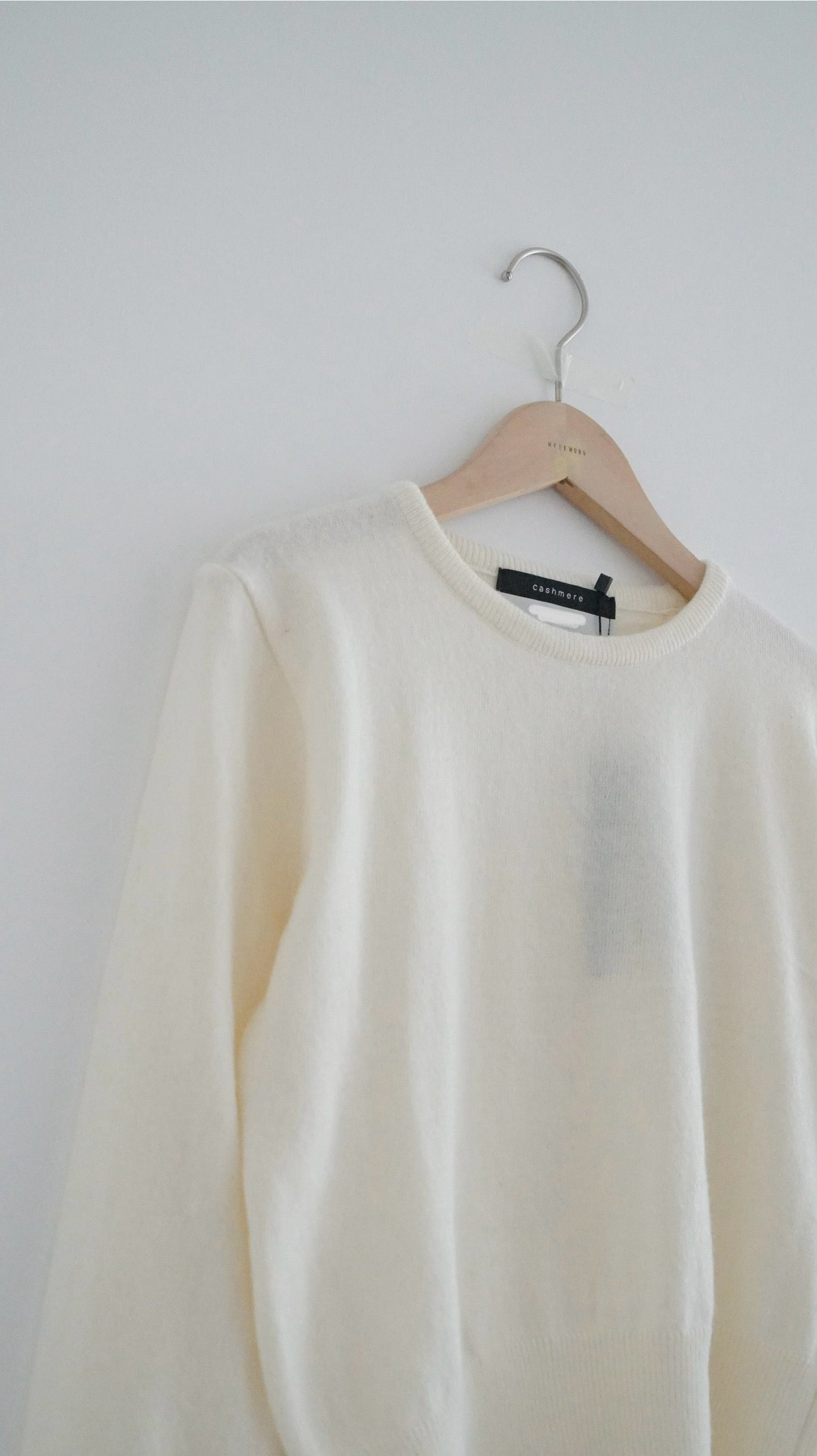 classic cashmere knit top in ivory (must have) (pre-order)