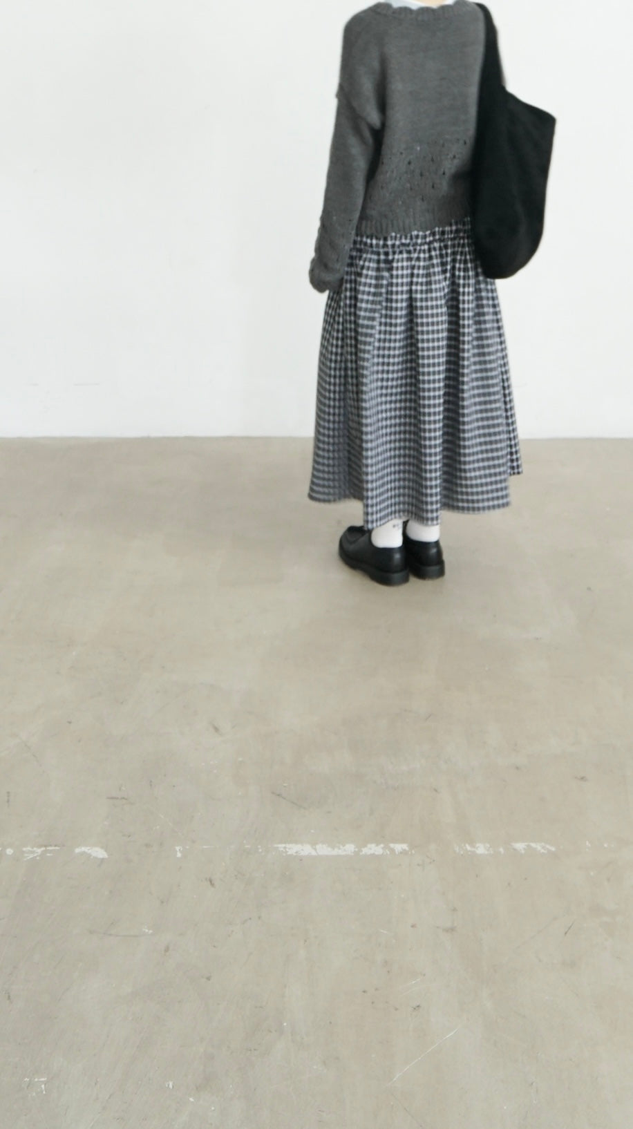 gathered check skirt in black (pre-order)