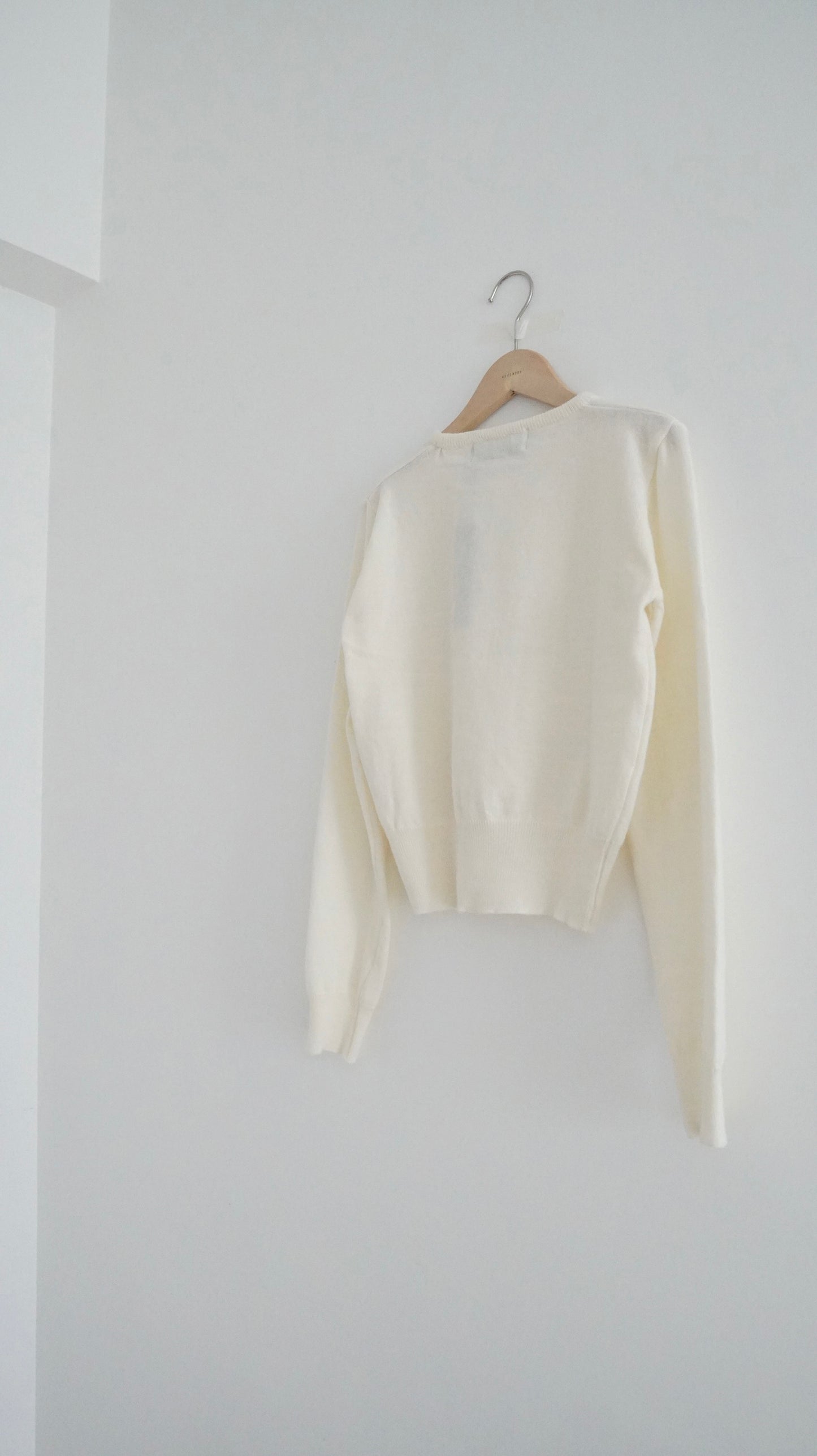 classic cashmere knit top in ivory (must have) (pre-order)