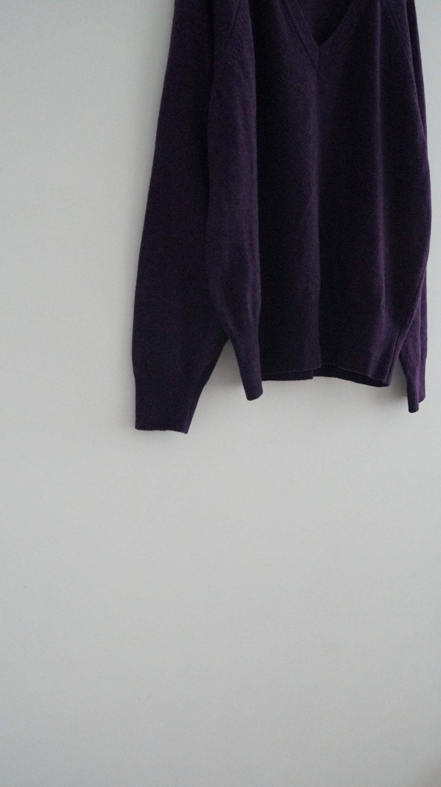 v-neck wool top in purple (pre-order)