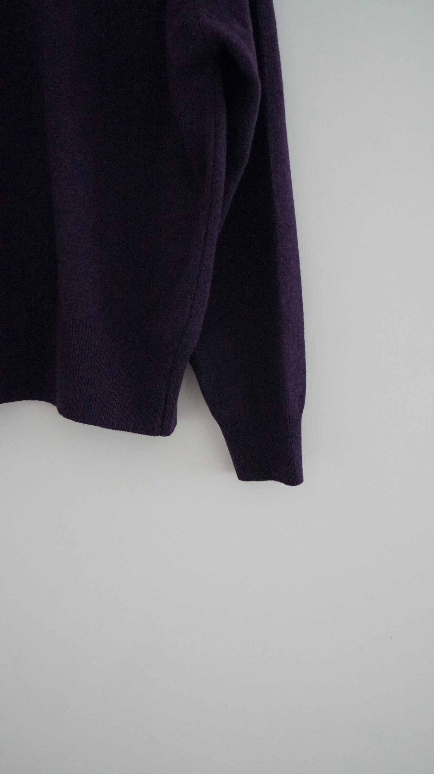 v-neck wool top in purple (pre-order)