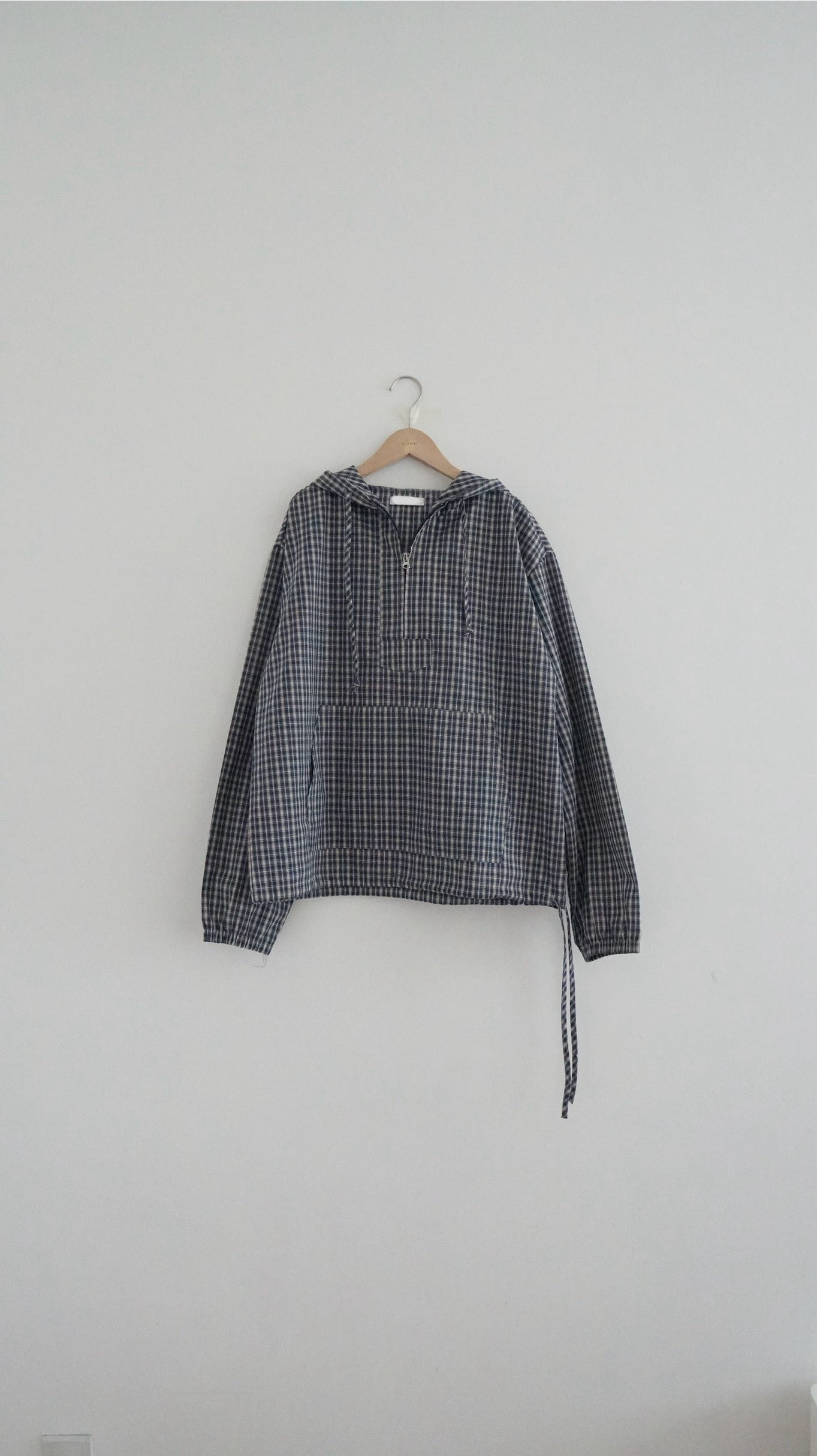 checked hoodies shirt in navy (pre-order)