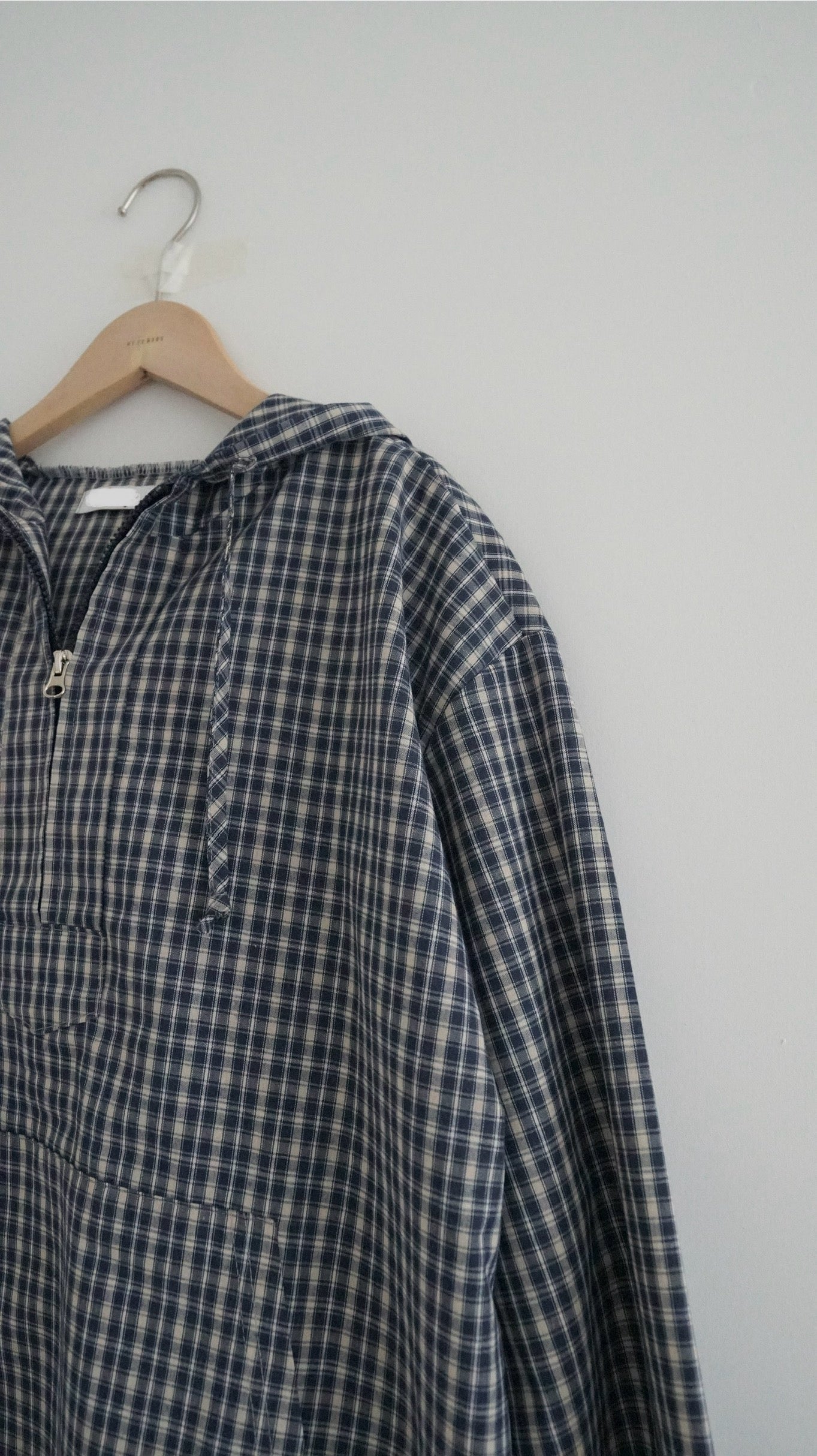 checked hoodies shirt in navy (pre-order)