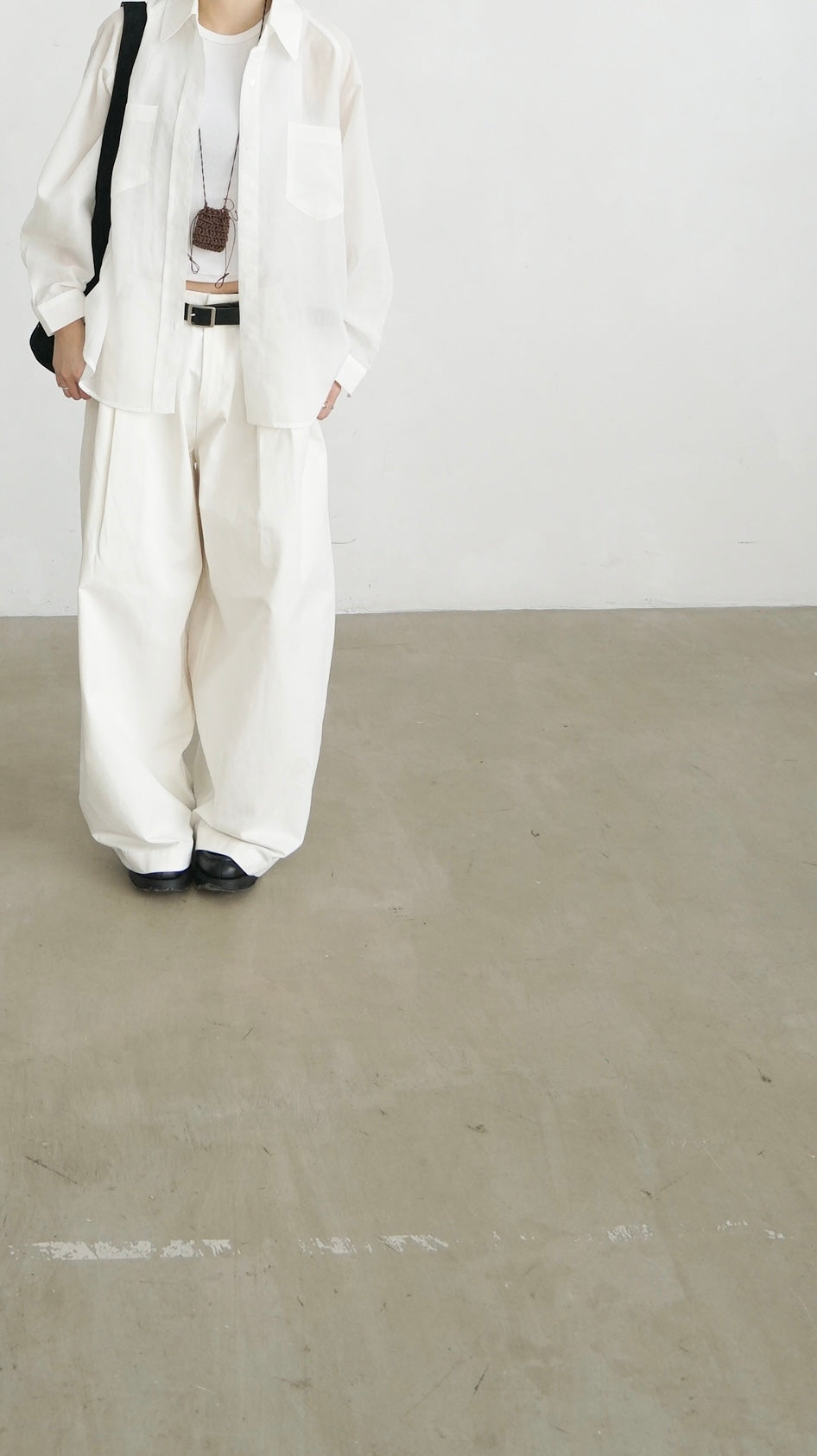 cocoon pleat trousers in white (pre-order)