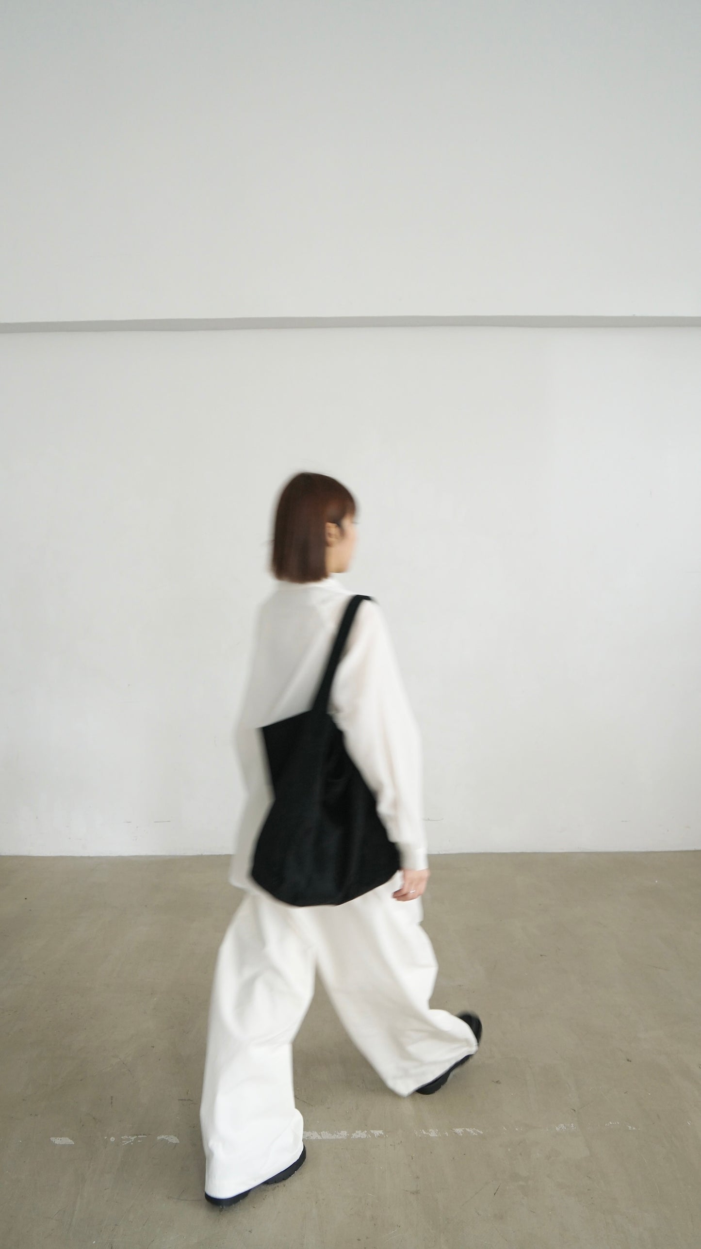 cocoon pleat trousers in white (pre-order)