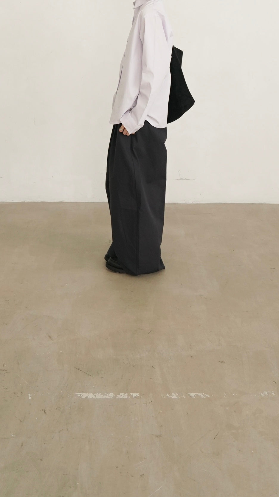 cocoon pleat trousers in charcoal (pre-order)