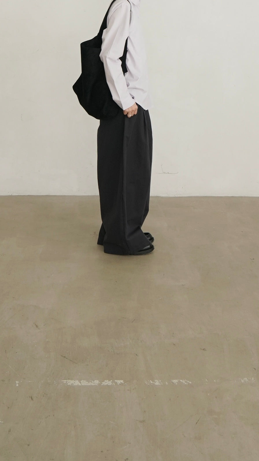 cocoon pleat trousers in charcoal (pre-order)