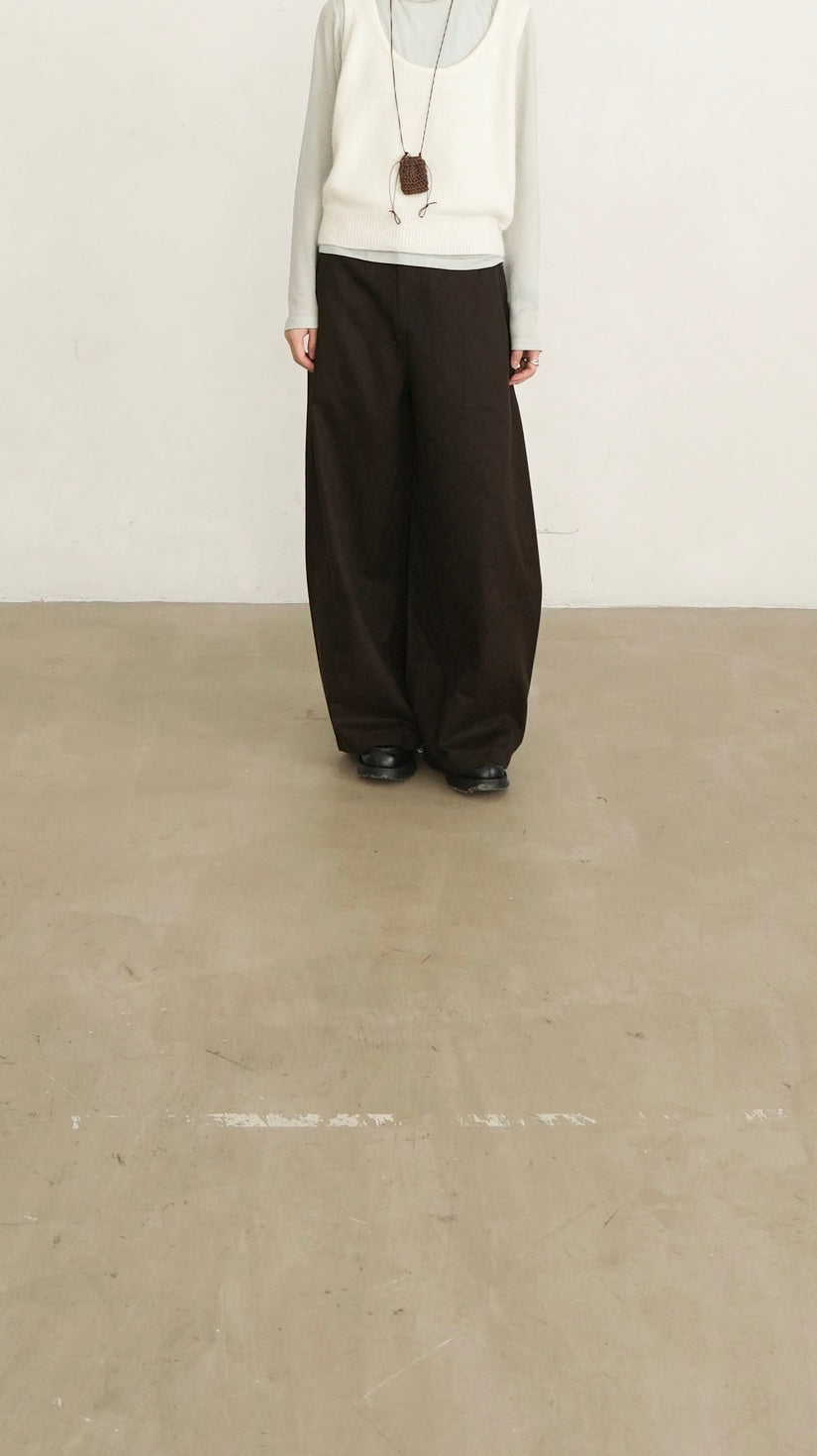 sculpted cocoon pants in brown (pre-order) （✨FPS PAYMENT)