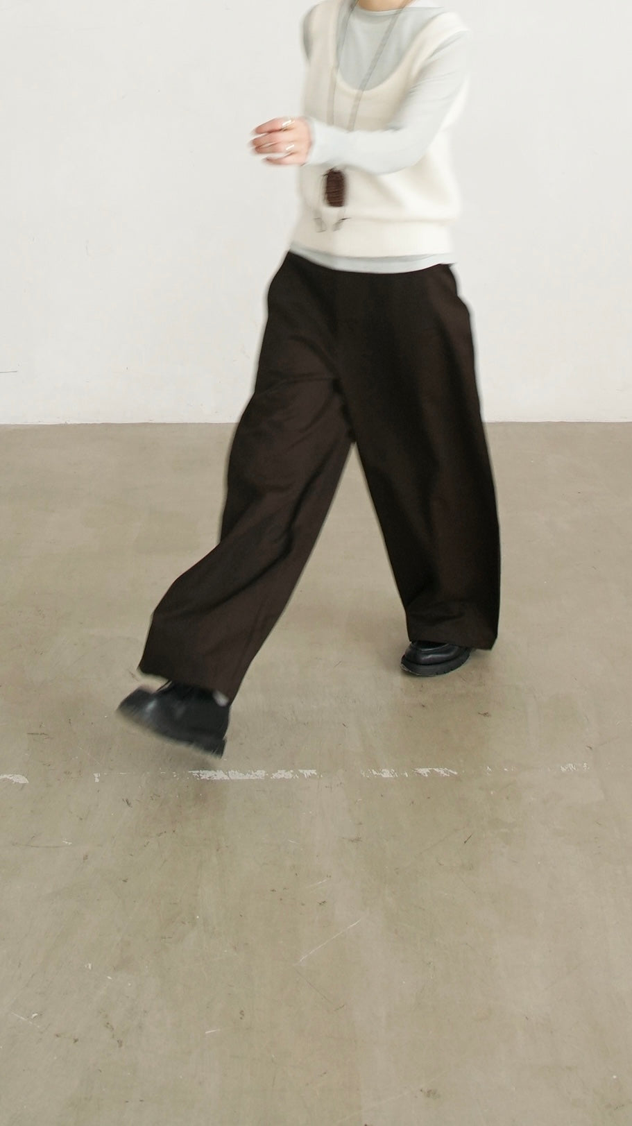 sculpted cocoon pants in brown (pre-order) （✨FPS PAYMENT)