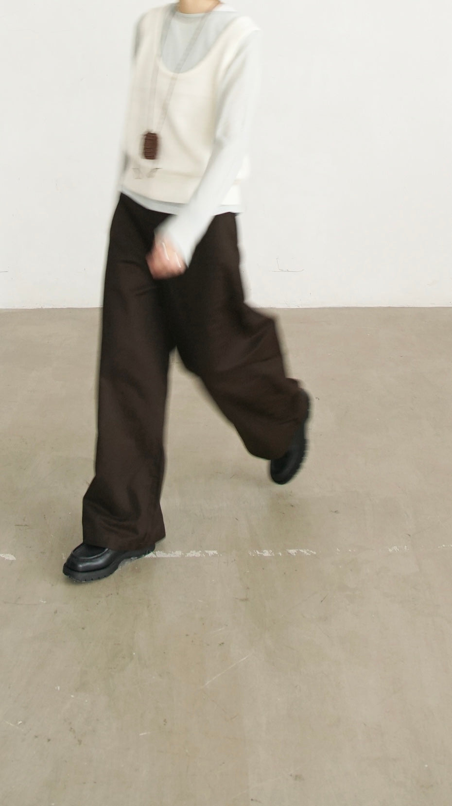 sculpted cocoon pants in brown (pre-order) （✨FPS PAYMENT)