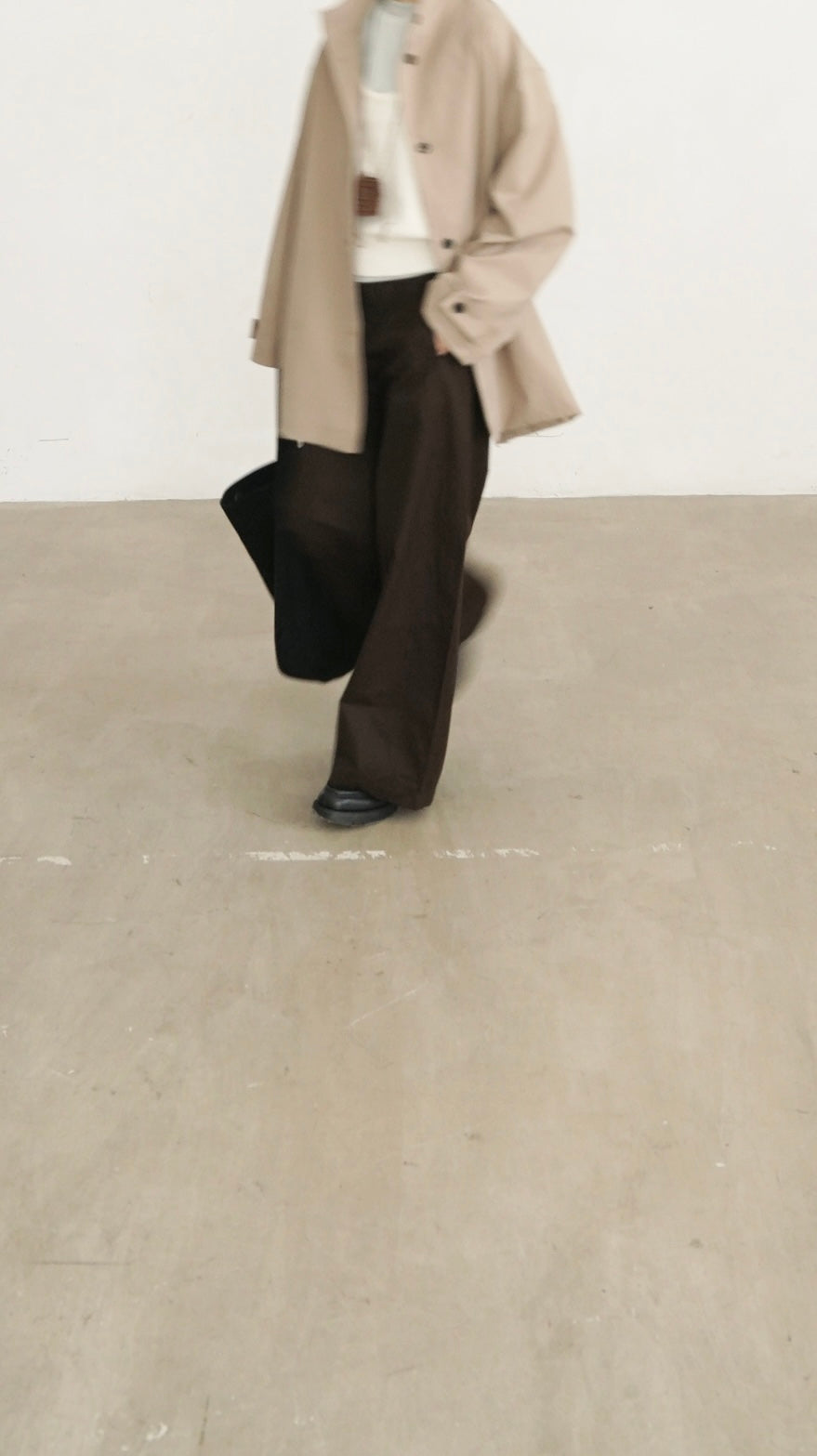 tailored collar coat in beige (pre-order)