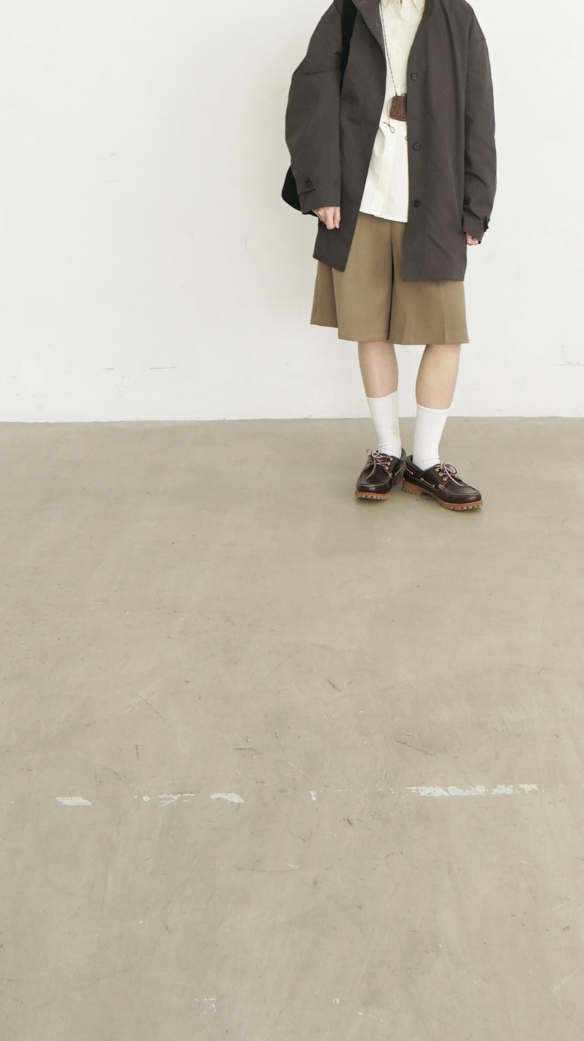 minimalist sharp pocket suit shorts in khaki (pre-order)