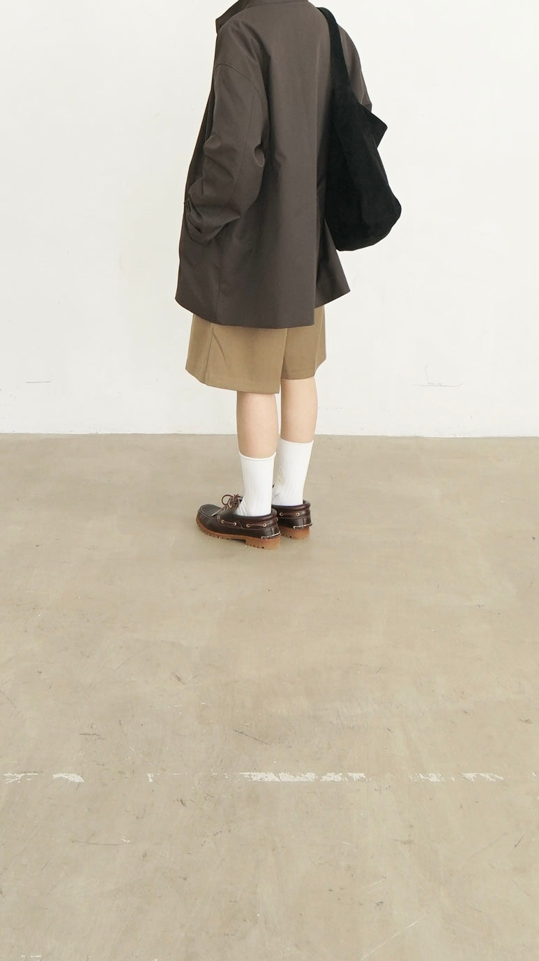 minimalist sharp pocket suit shorts in khaki (pre-order)