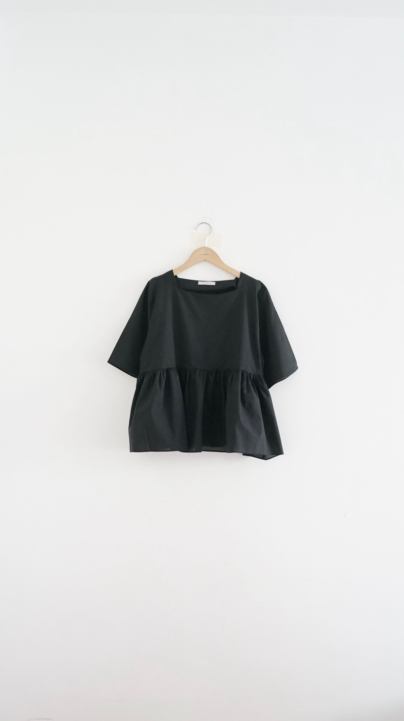 square grace blouse in black (pre-order)