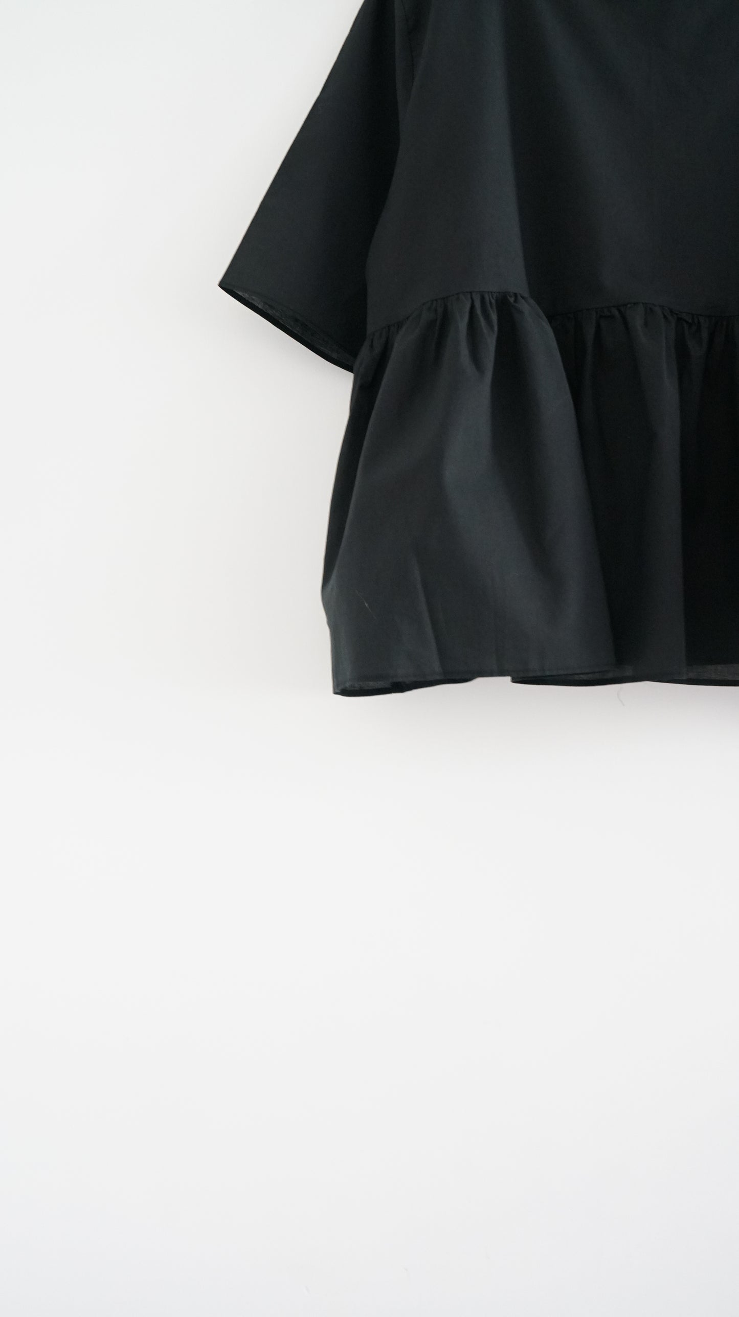 square grace blouse in black (pre-order)