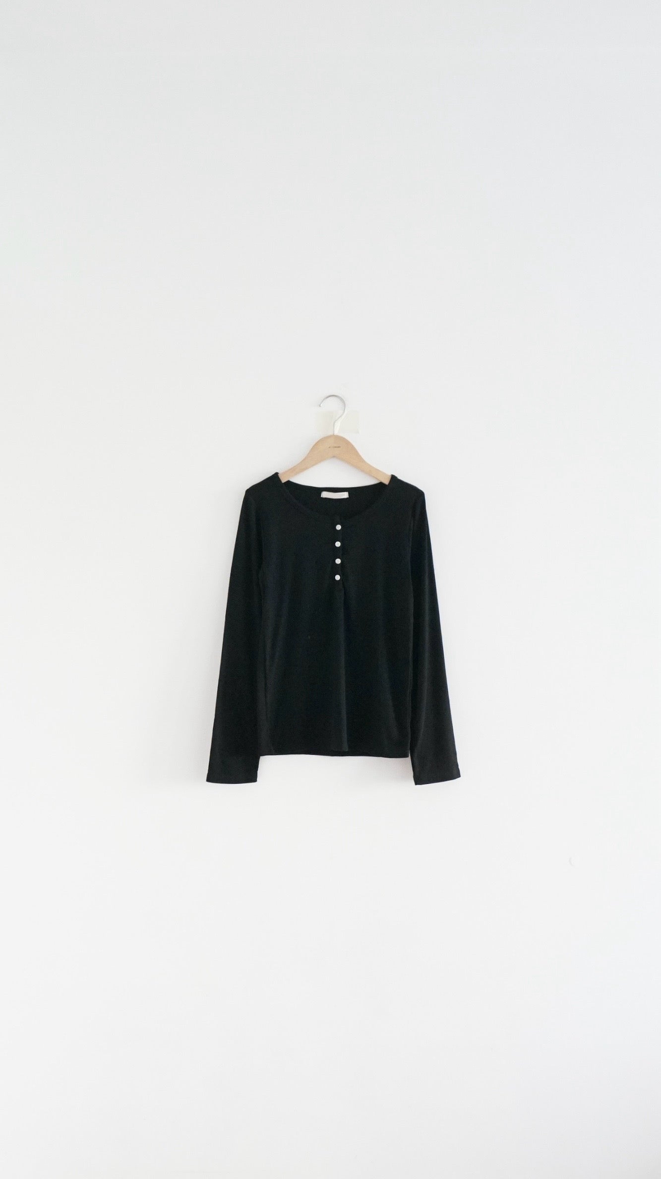 noa sheer basic tee in black (pre-order)