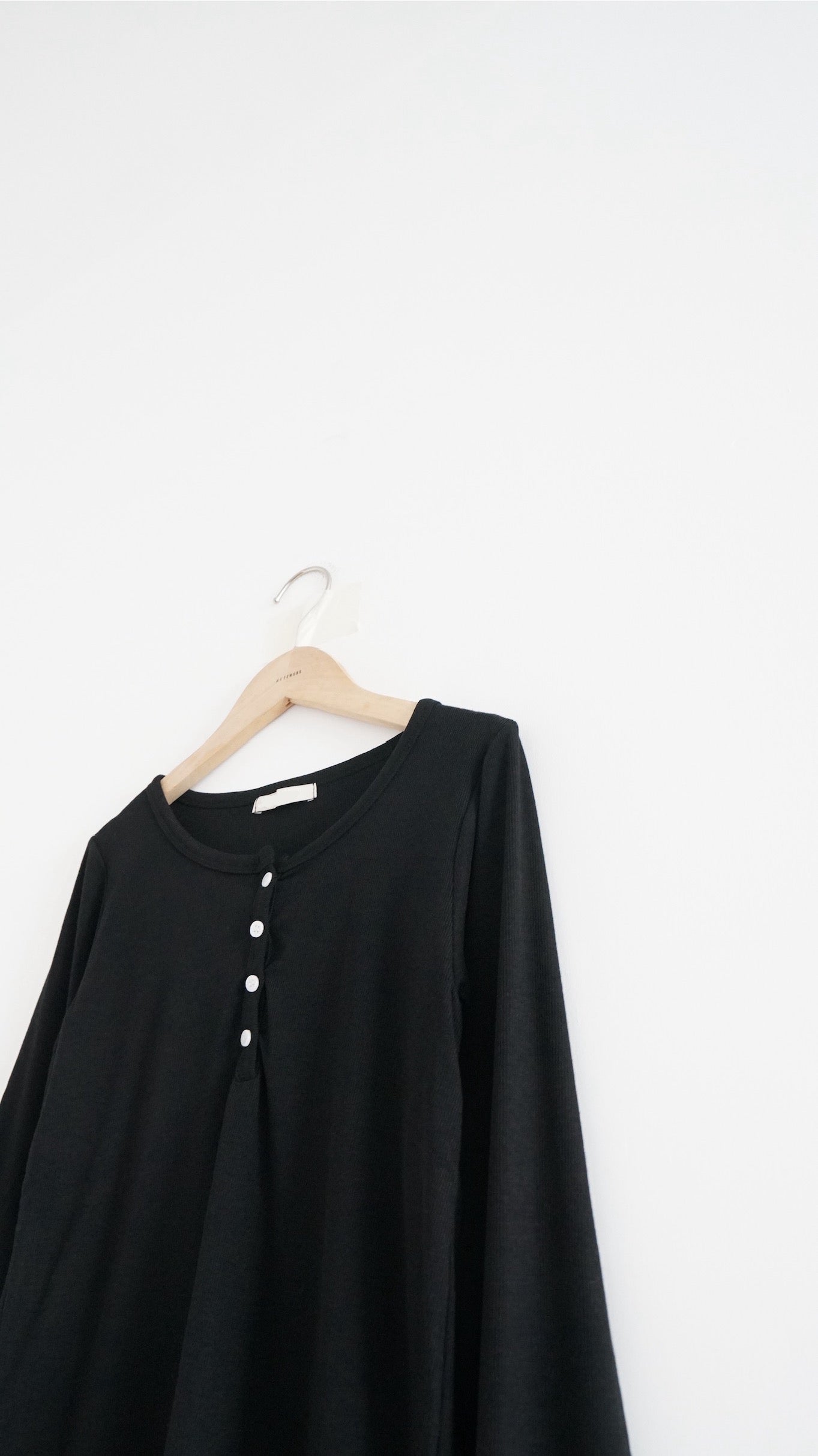 noa sheer basic tee in black (pre-order)