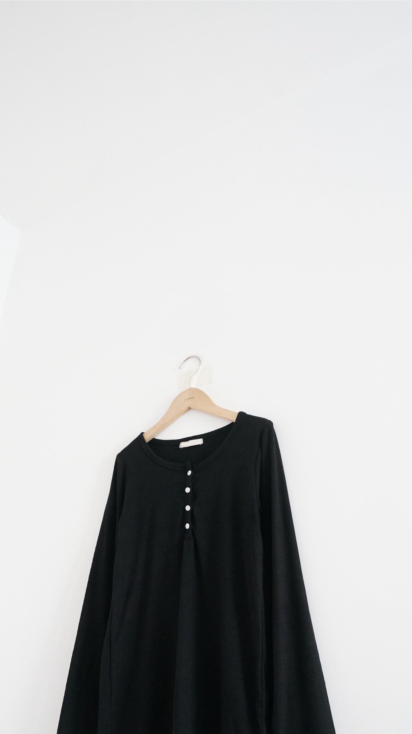 noa sheer basic tee in black (pre-order)