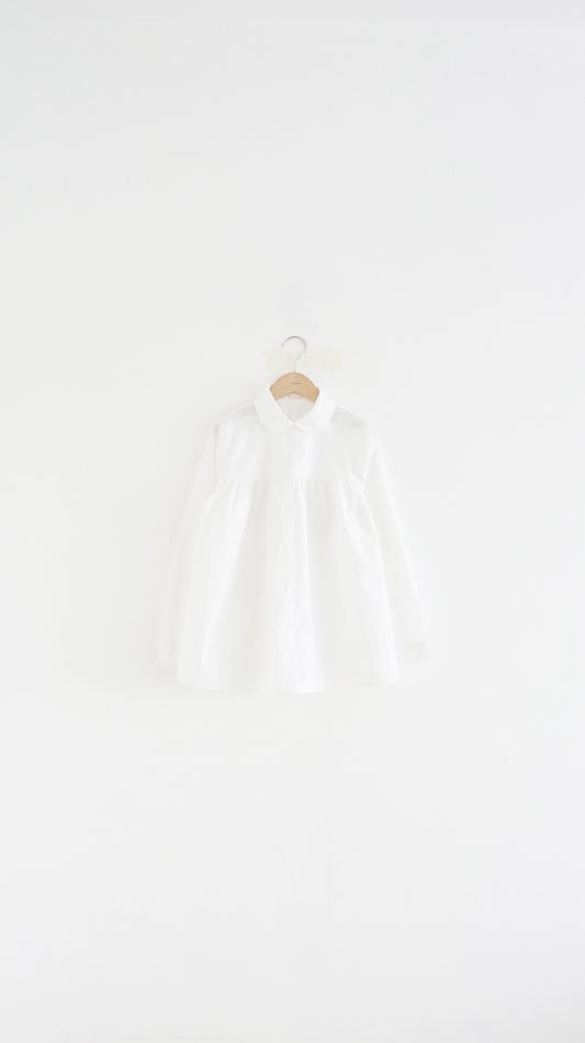 pleated collar shirt in white (pre-order)