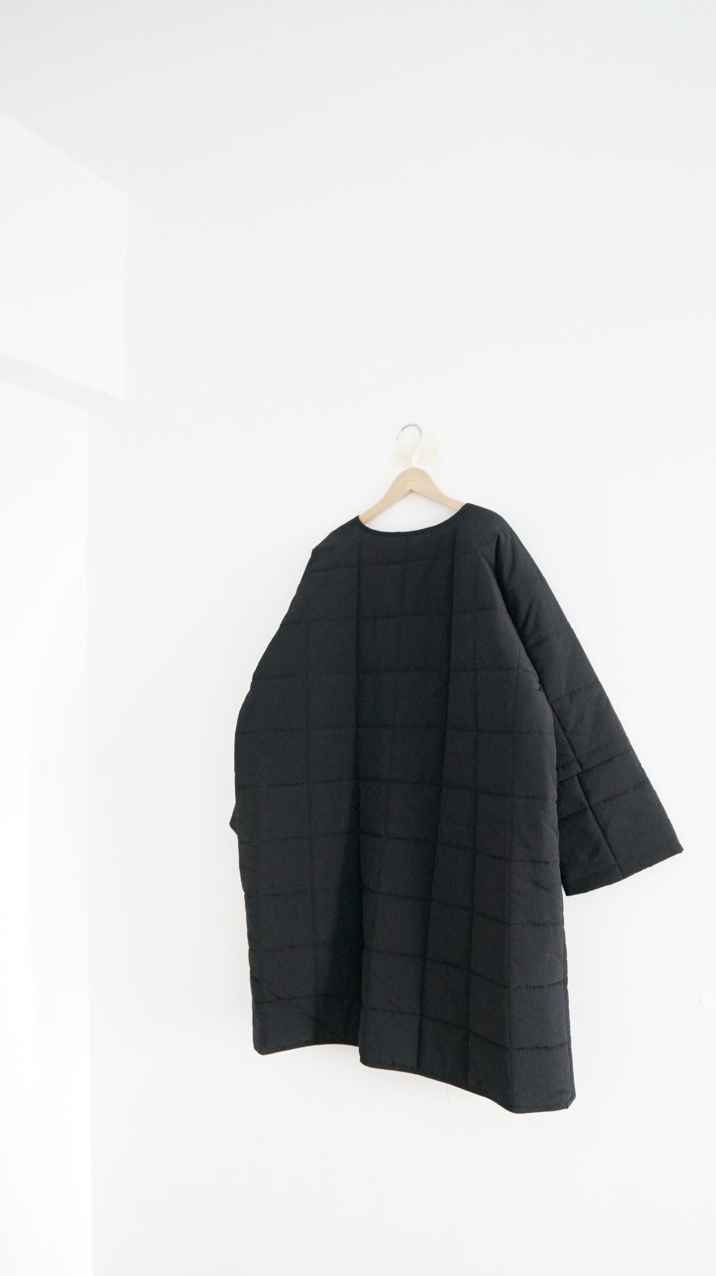 bubble padded coat in black (pre-order)