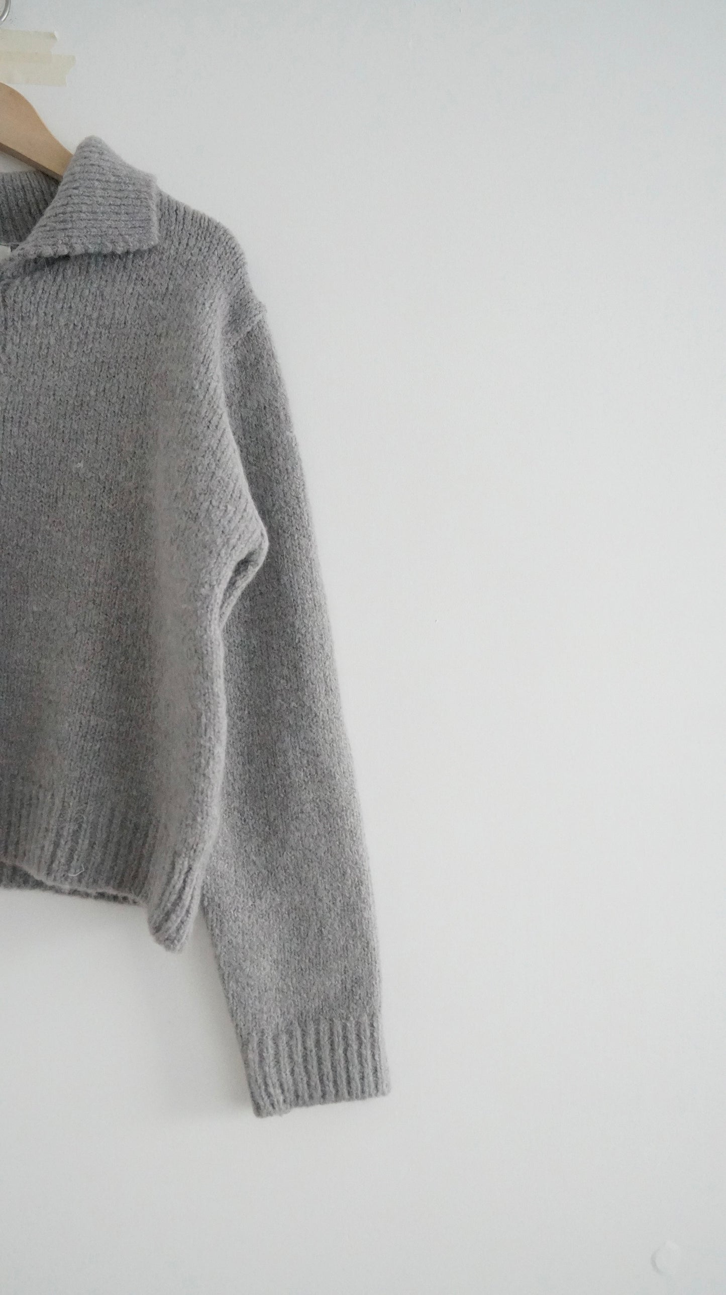 knitted shirt jacket in grey (pre-order)