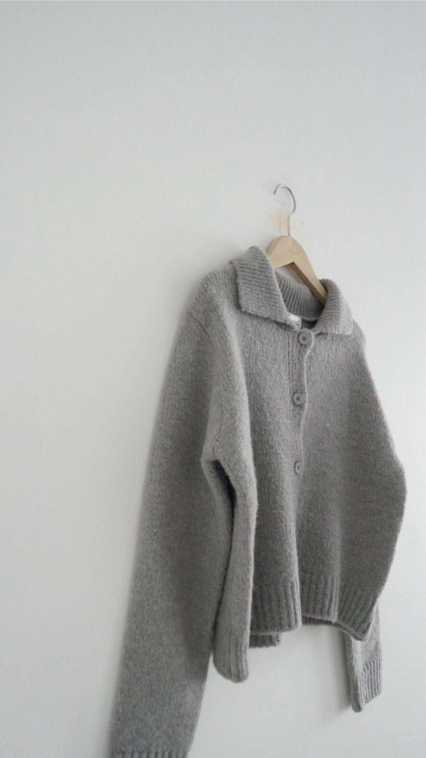 knitted shirt jacket in grey (pre-order)