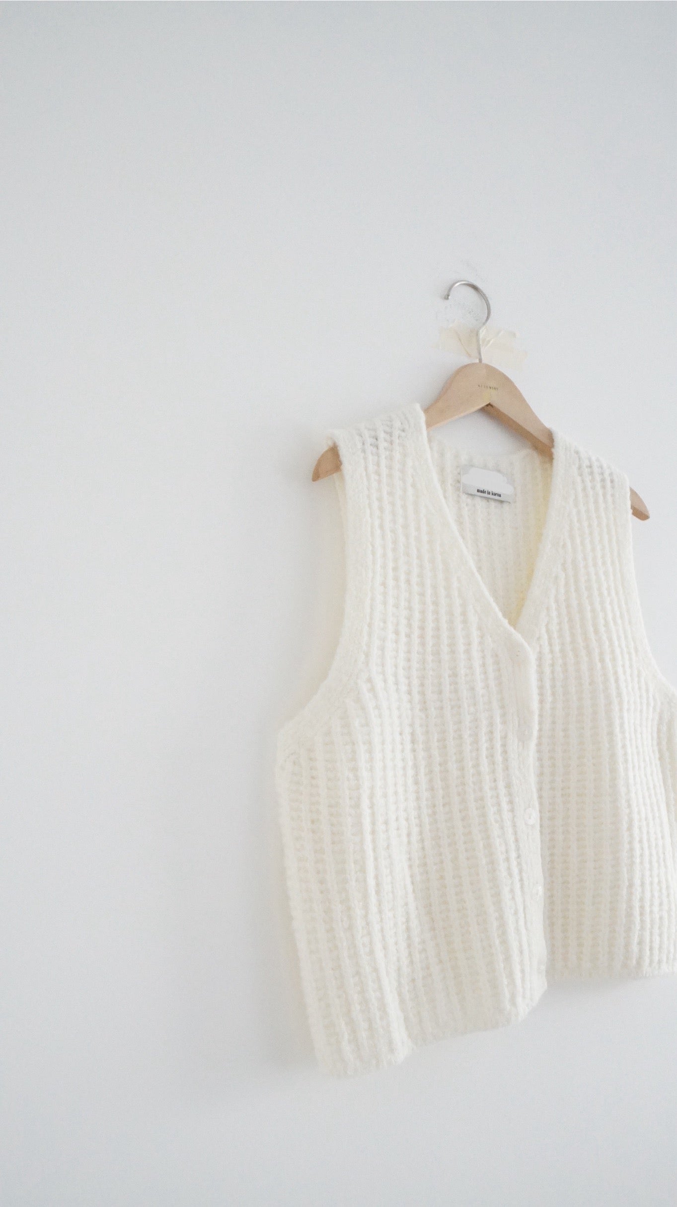 minimalist vest in ivory (pre-order)