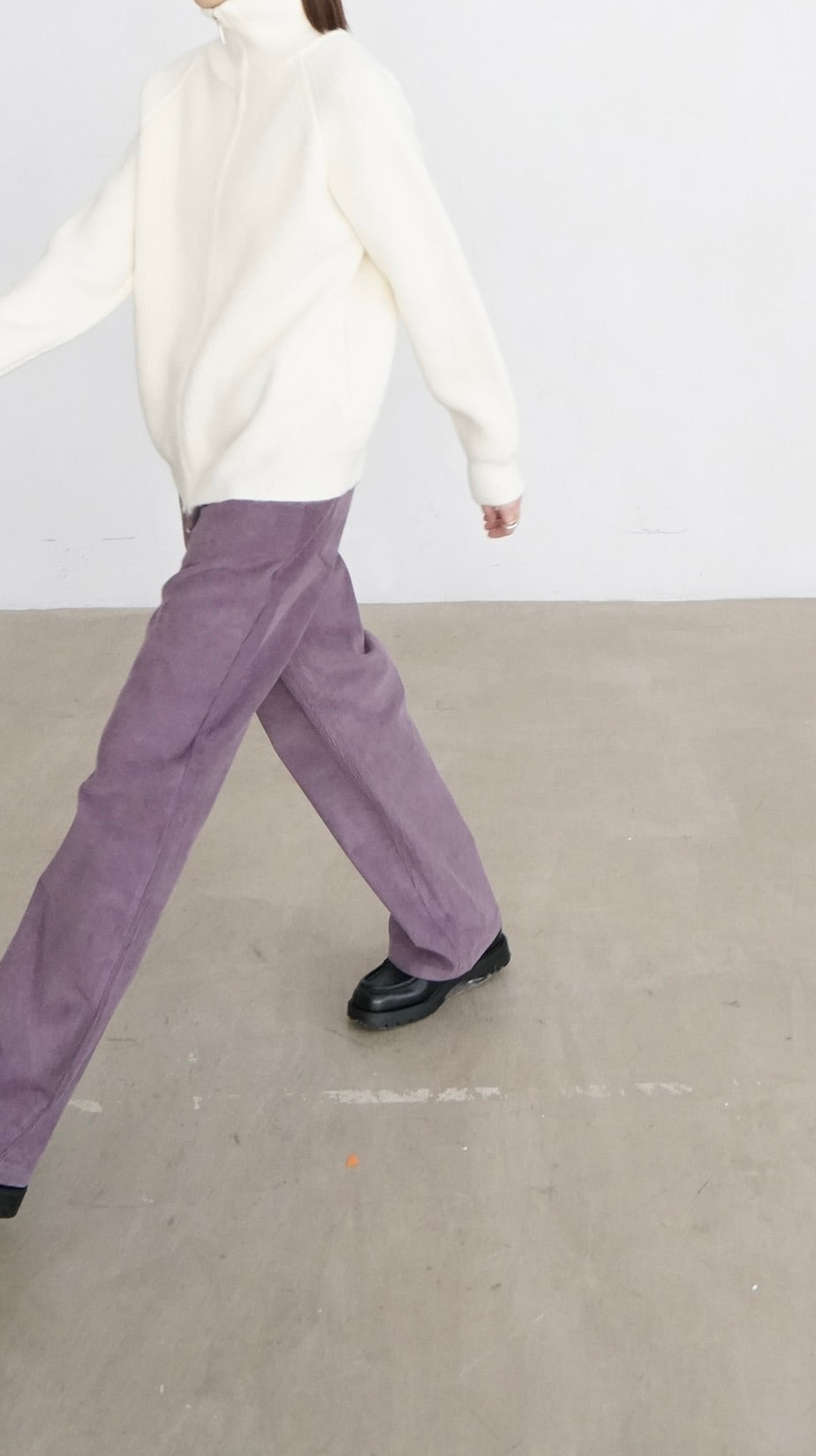 tess fine corduroy trousers in pink lavender