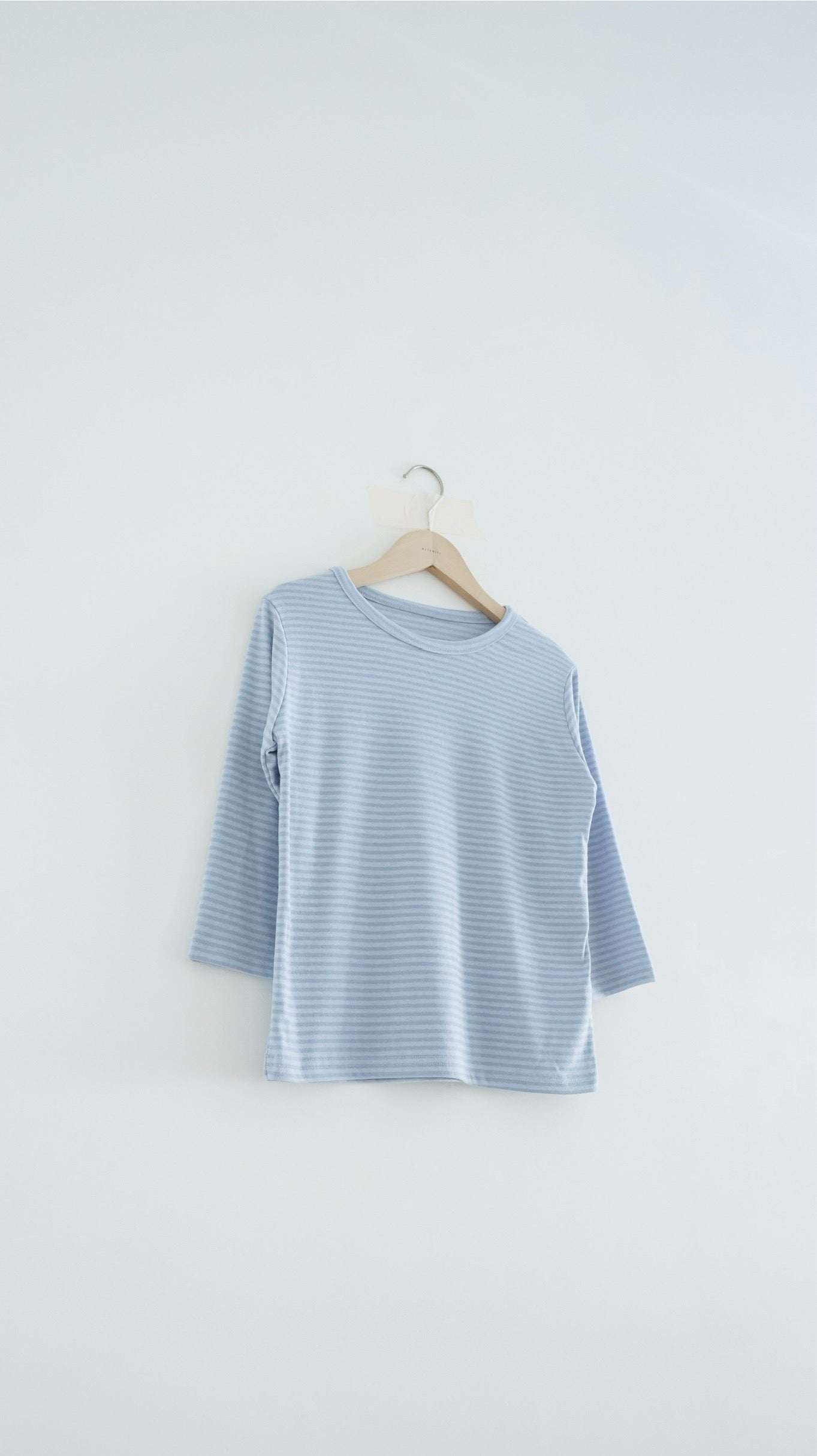 akita stripe tee in sora (pre-order)