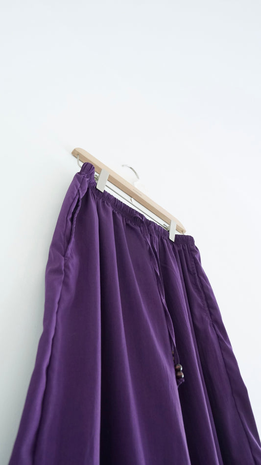 nomi color street pants in purple (pre-order)