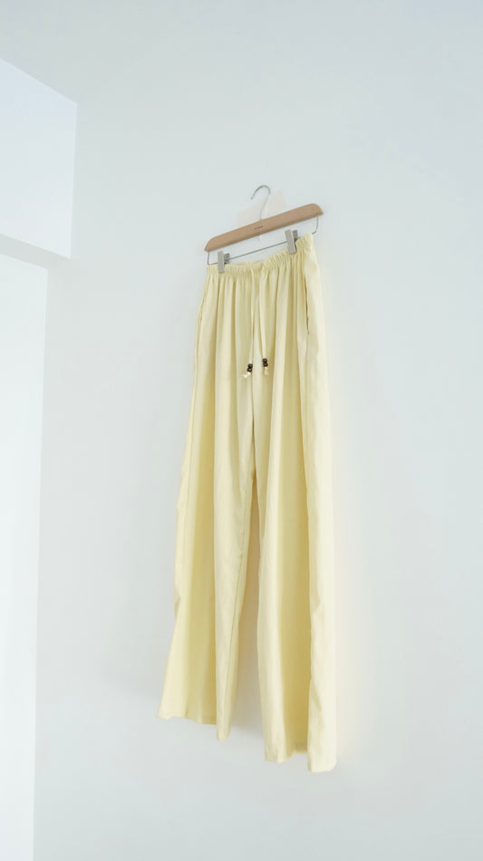 nomi color street pants in yellow (pre-order)