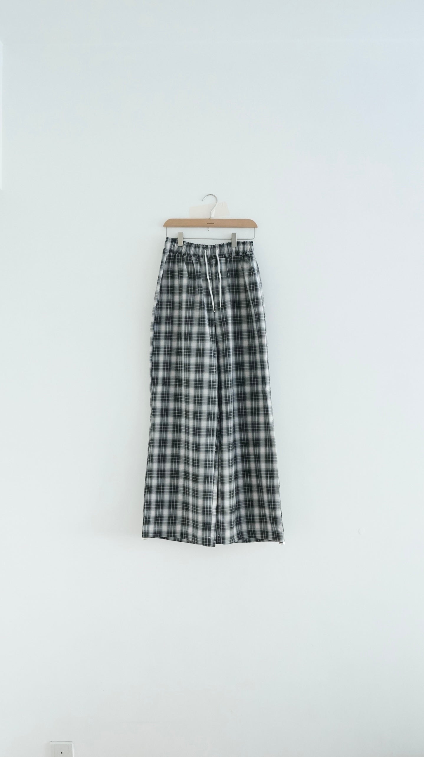 The kyoto checked trousers in black
