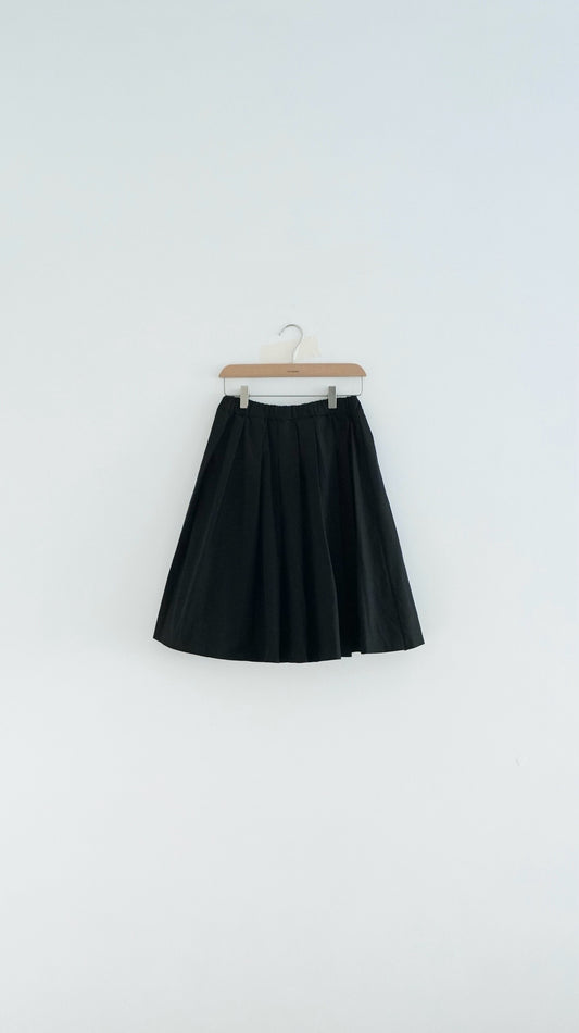 alma light midi skirt in black (pre-order)