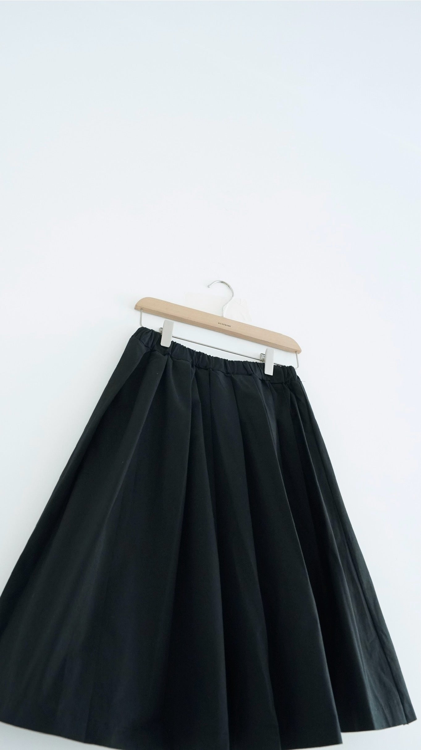 alma light midi skirt in black (pre-order)