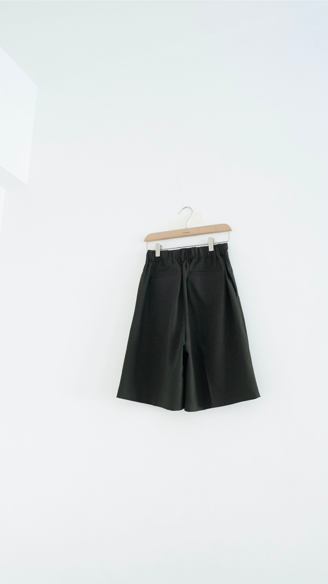 victoria tailored shorts in charcoal (pre-order)