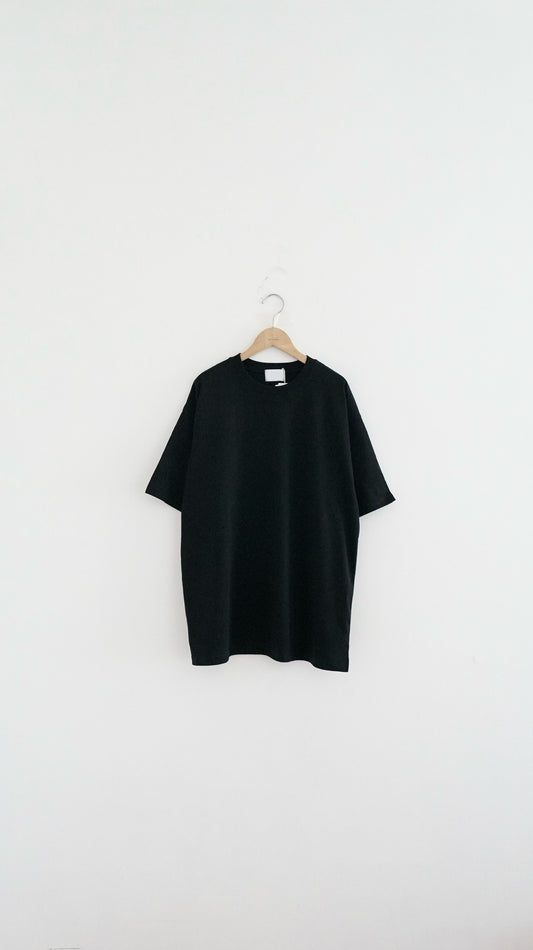 gender free coolease oversized tee in black (pre-order)