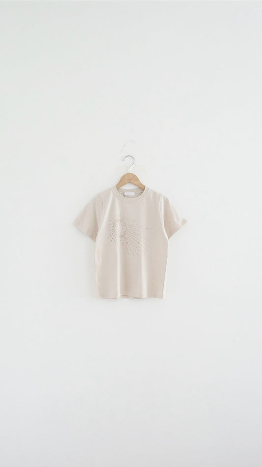 starry sky print tee in royal beige