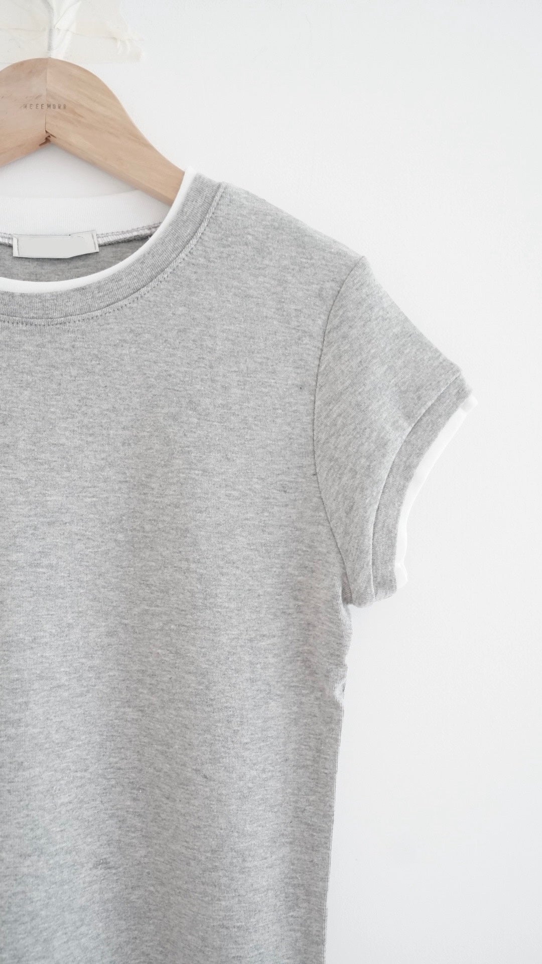yui modal contrast trim tee in grey (pre-order)