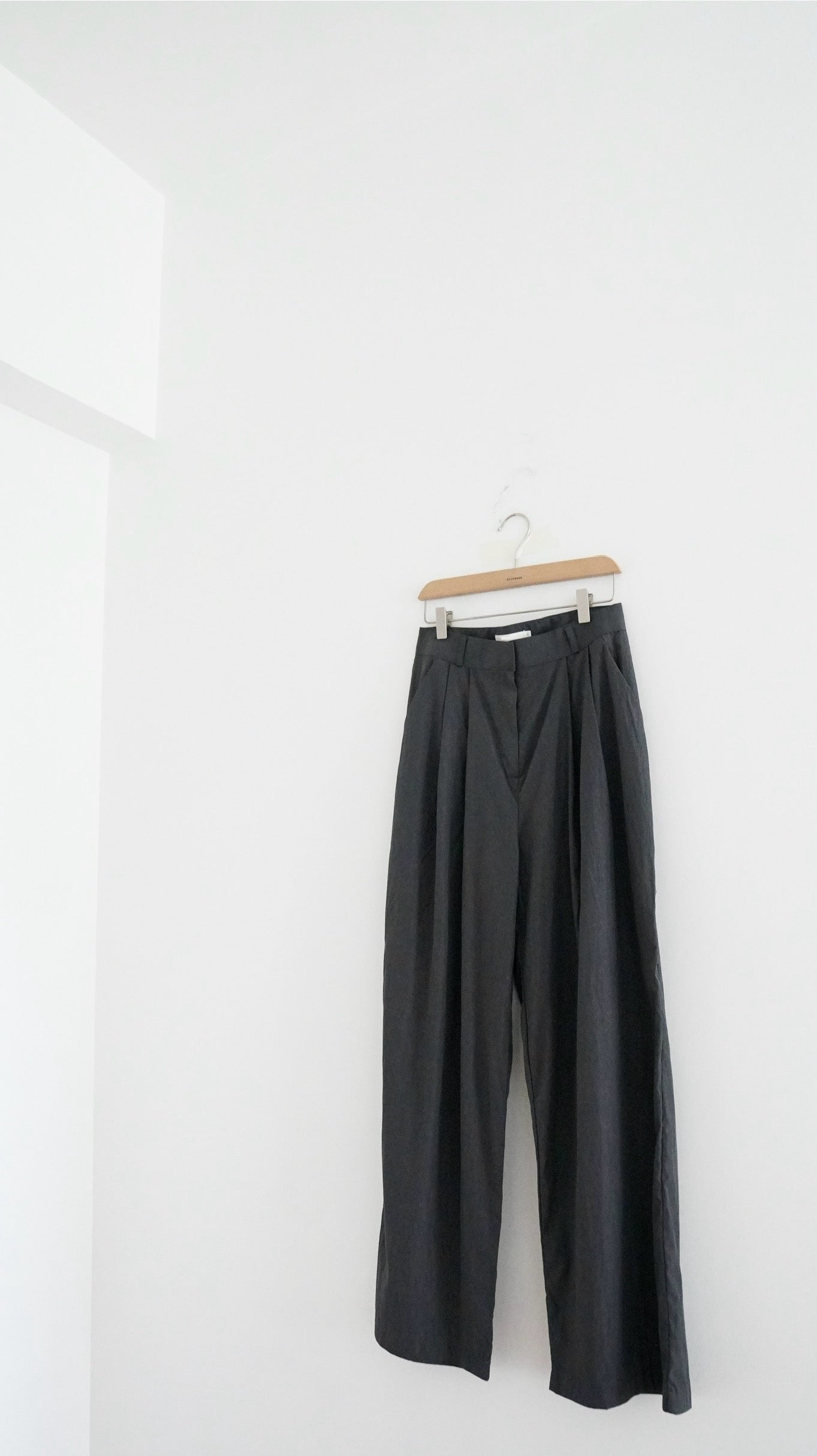 lightproof low-waist trousers in charcoal (pre-order)