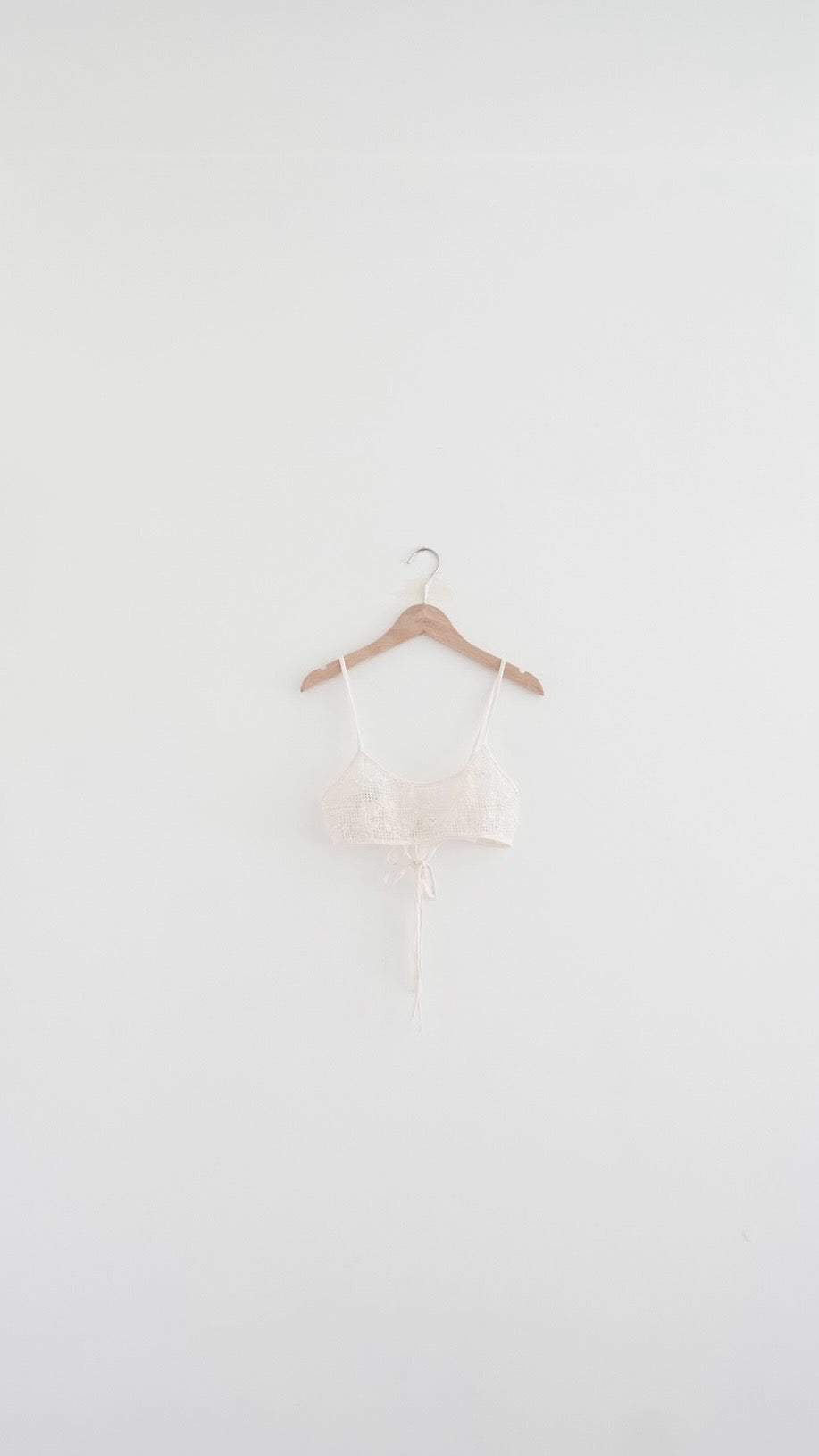 ariel floral lace-up cropped camisole in ivory (pre-order)