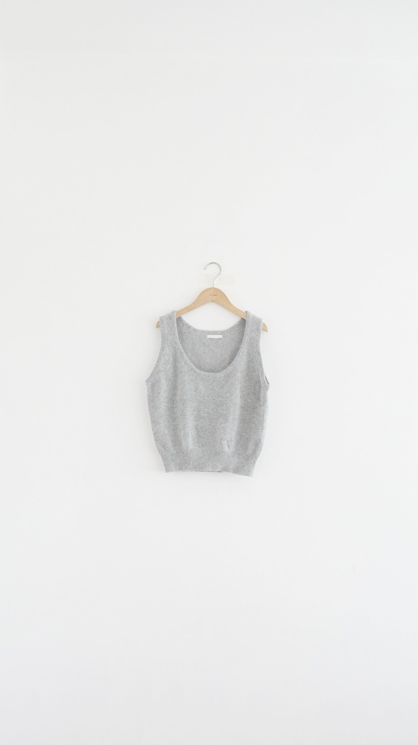 soft minimalist vest in grey (pre-order)