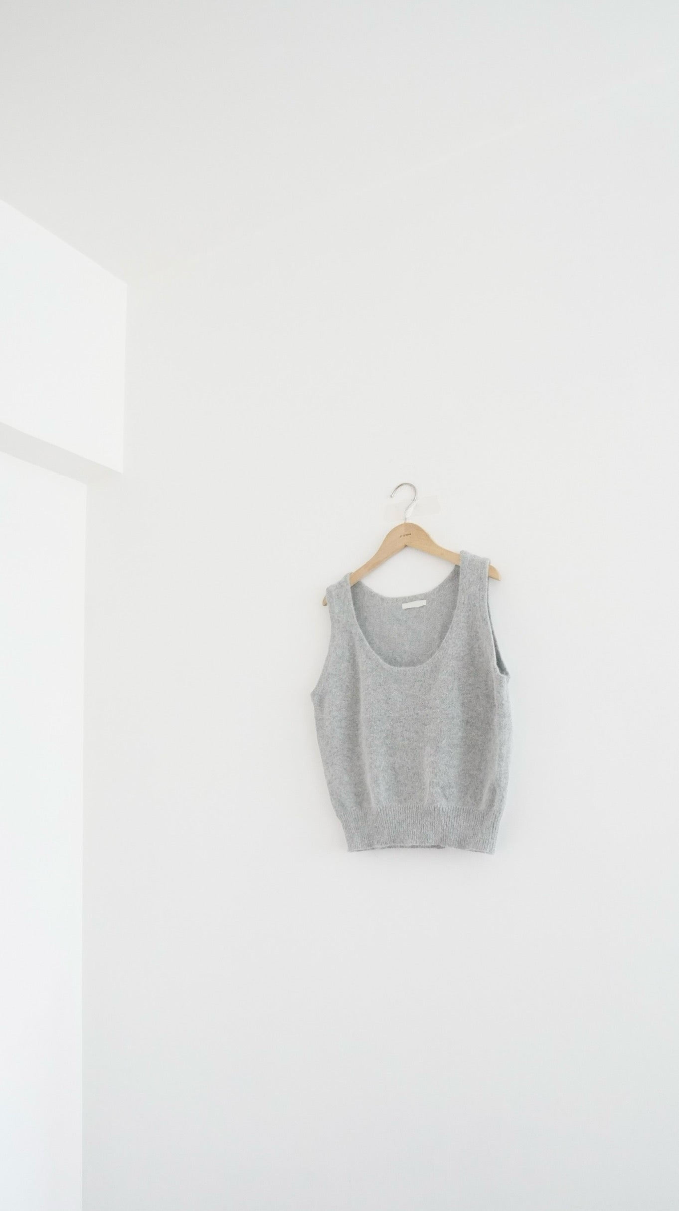 soft minimalist vest in grey (pre-order)