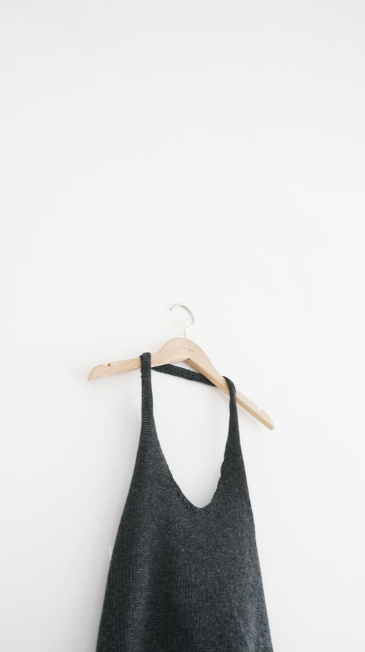 textured wool halter in black