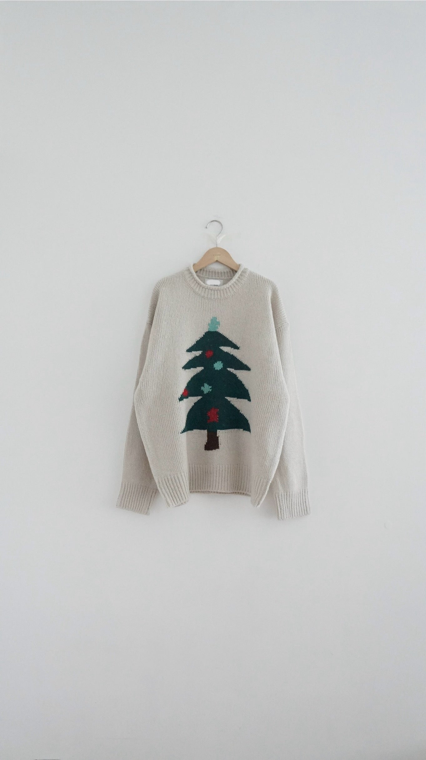 unisex christmas tree sweater in ivory (pre-order)