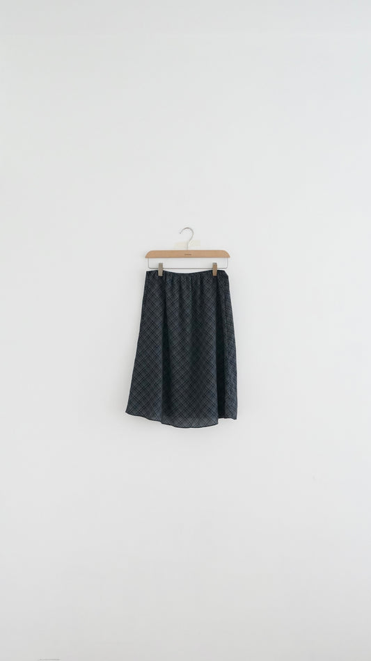 plaid lightweight midi skirt in black (pre-order)