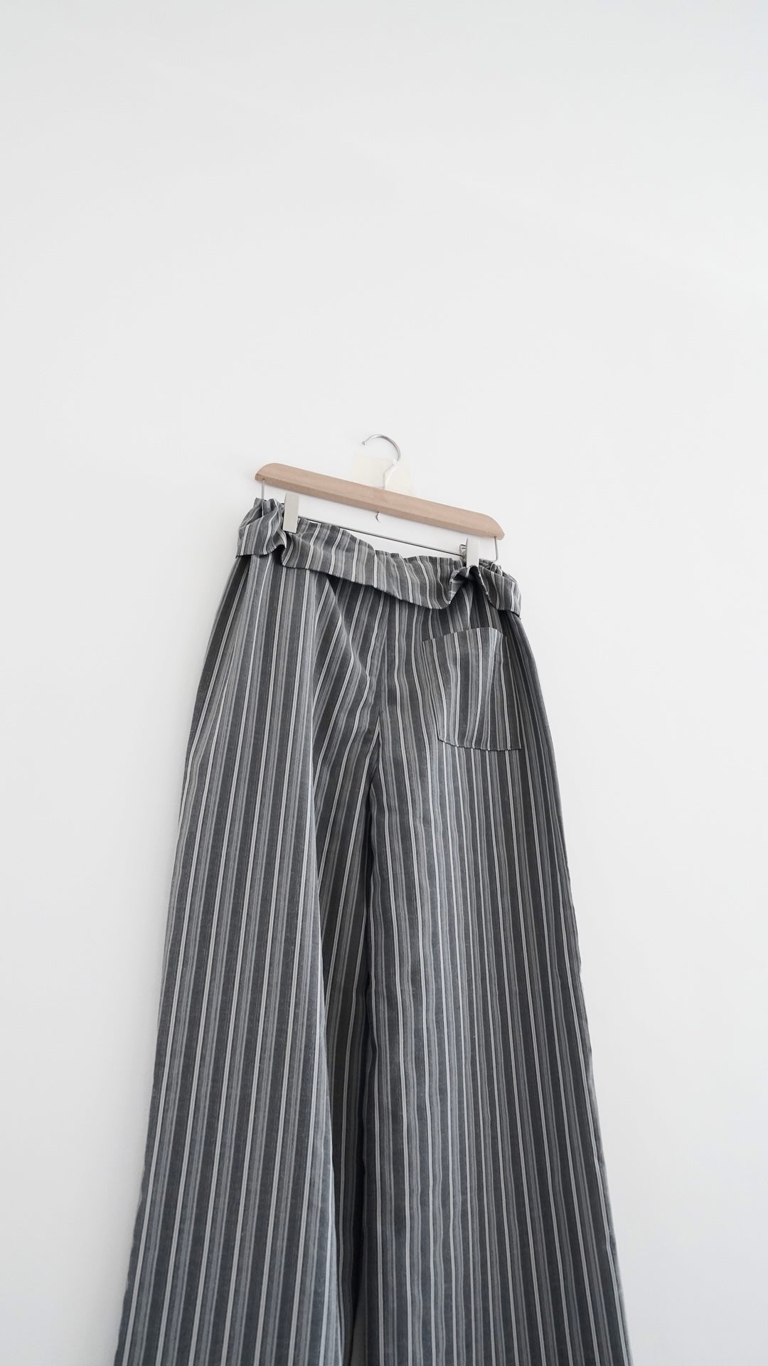 elan retro low waist striped pants in grey (pre-order)