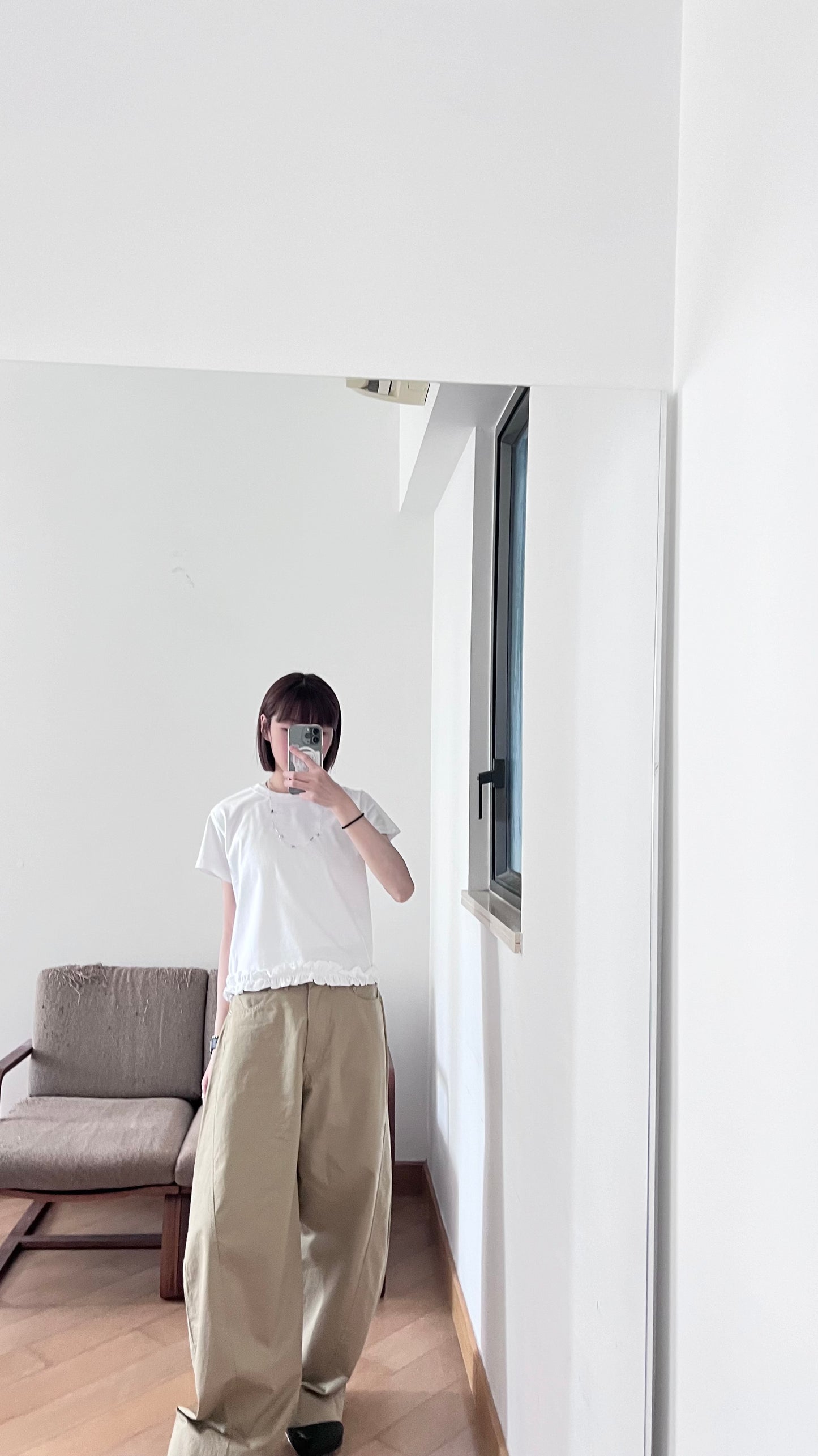 light cocoon pants in beige